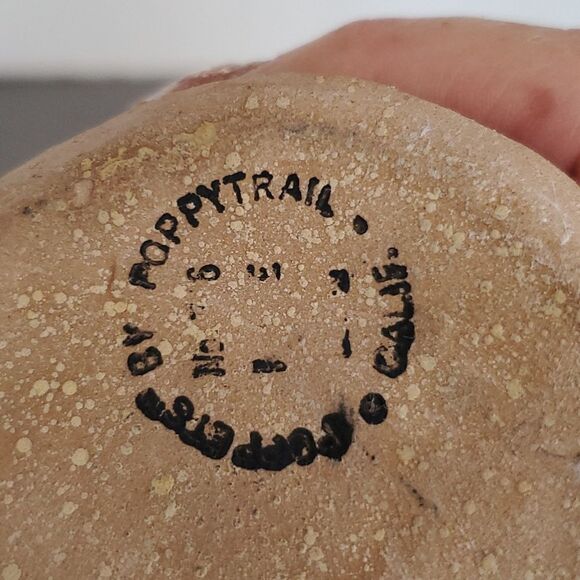 Metlox Poppets by Poppytrail Girl Bird on Head Vintage Stoneware Art Pottery - Picture 10 of 12